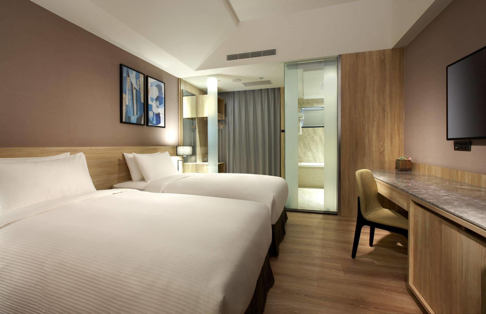 The Ho Hotel Hsinchu stad Exteriör bild