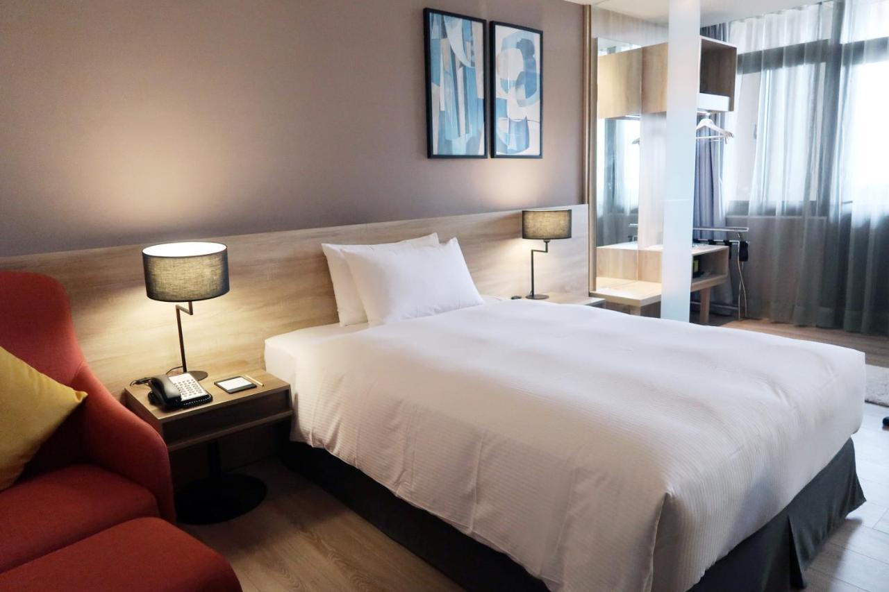 The Ho Hotel Hsinchu stad Exteriör bild